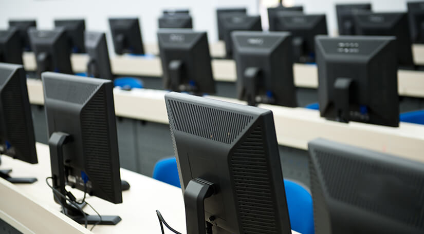 贵重教室设备的